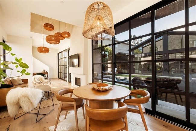 Building Photo - 354 5th Ave