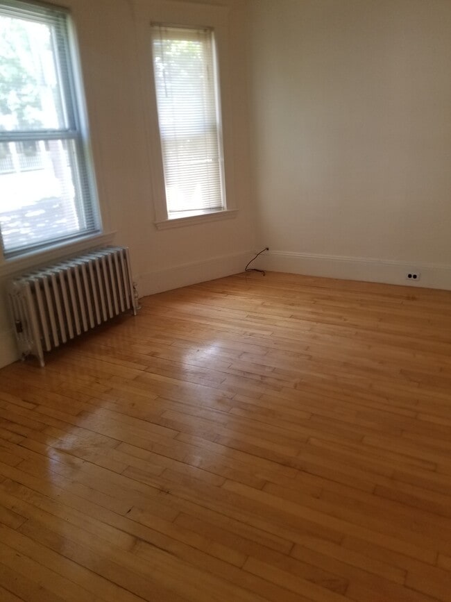 Building Photo - 53A Magnolia St