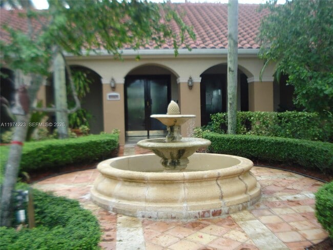 Building Photo - 2031 Renaissance Blvd