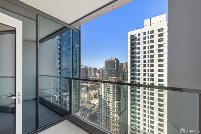 Building Photo - 401 Harrison St