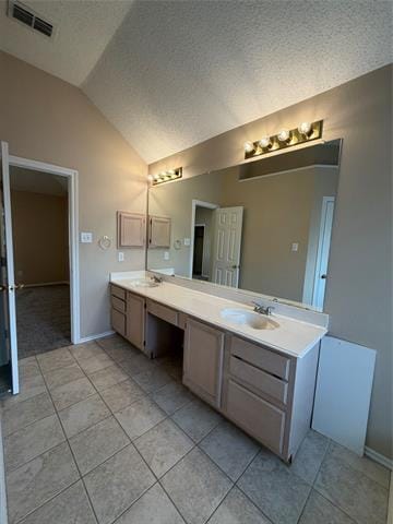Building Photo - 706 Willow Oak Dr