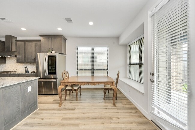 Building Photo - 2035 Taylor Marie Trl