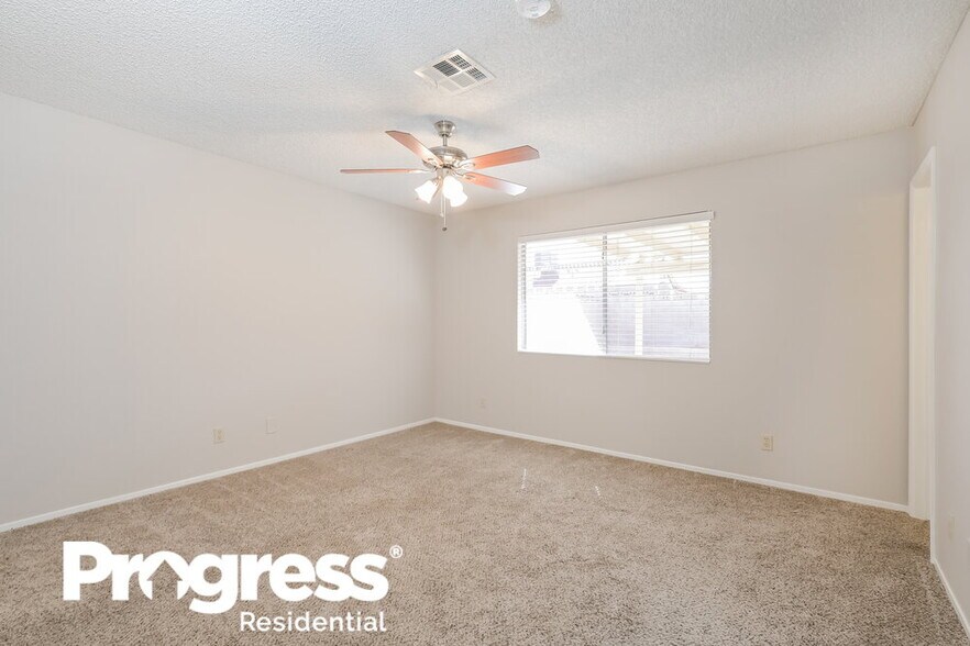 Building Photo - 123 Hexham Dr