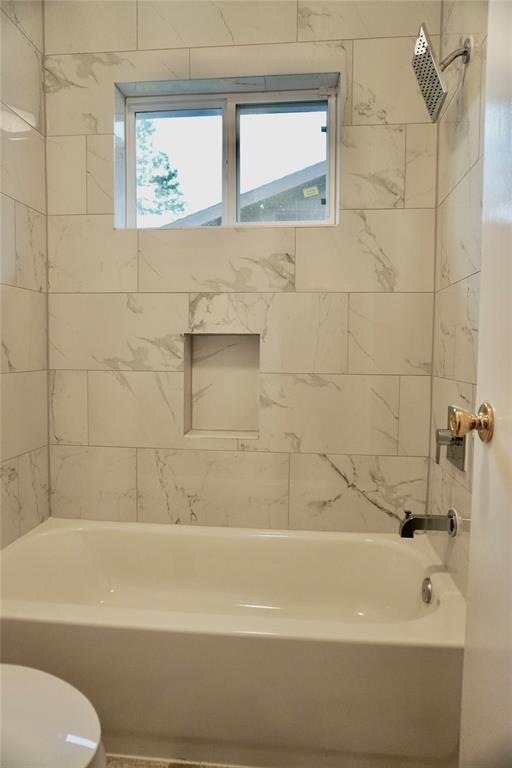 Building Photo - 10519 Sagetrail Dr