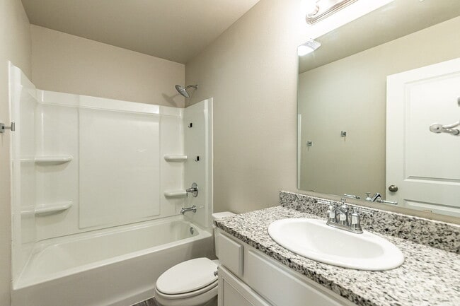 Building Photo - "Charming 3-Bed, 2-Bath Haven with 1,615 Sq Ft in Lubbock's Cozy Kirksey Avenue!" Half off first ...