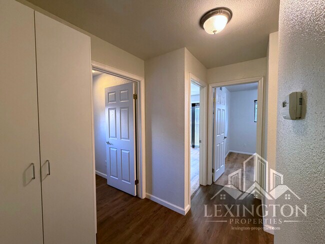 Building Photo - Stunning, 2BD/1BA, Condo home in The Villaggio Community, near Madison Ave. and American River Co...
