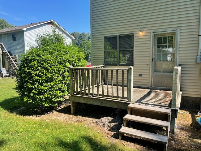 Building Photo - 121/123 Ivie