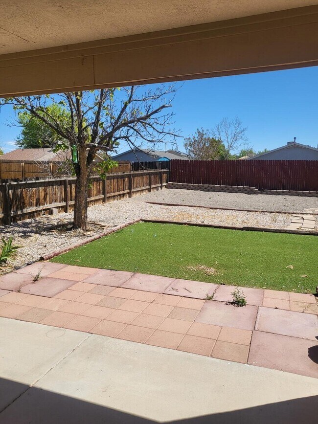 Building Photo - 3008 Laurel Meadows Dr