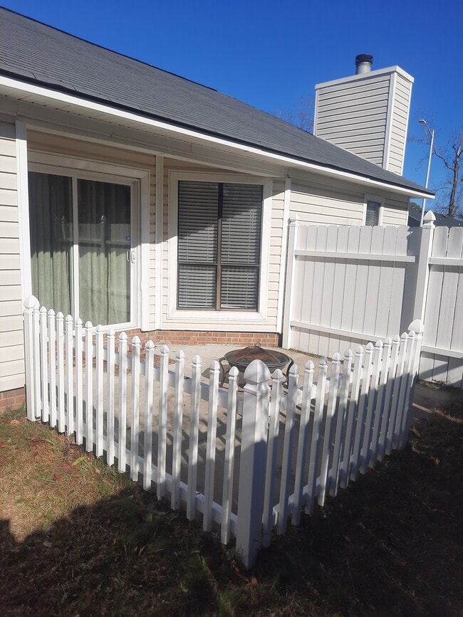 Building Photo - 6921 Timberwood Dr