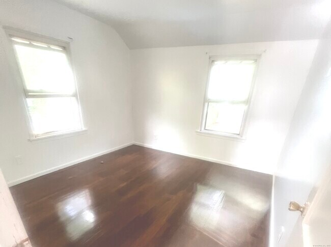 Building Photo - 25 Evers Ct