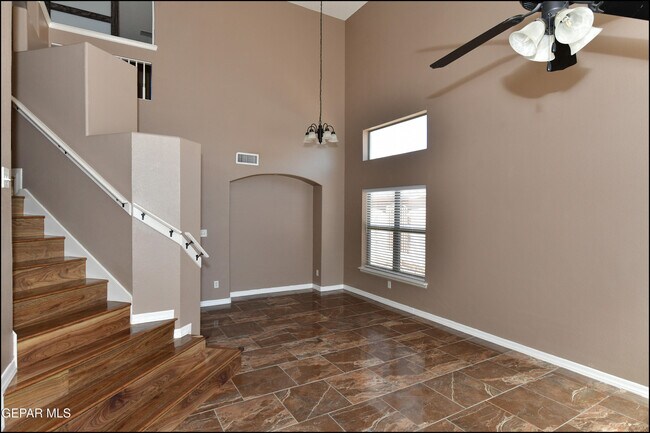 Building Photo - 3257 Sunset Point Dr