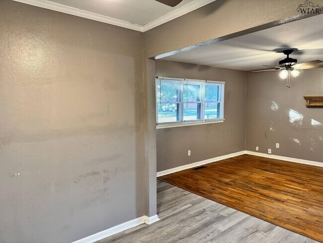 Building Photo - 4503 McCrory Ave