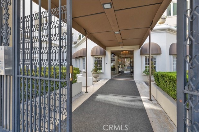 Building Photo - 1424 N Crescent Heights Blvd