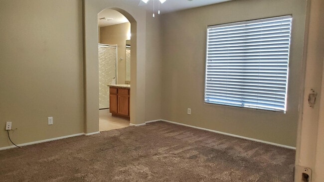 Building Photo - 10970 W Sheridan St