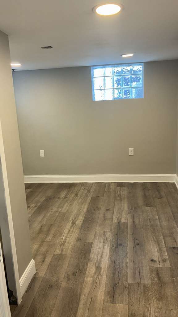 Building Photo - 2721 Woodbridge Ave