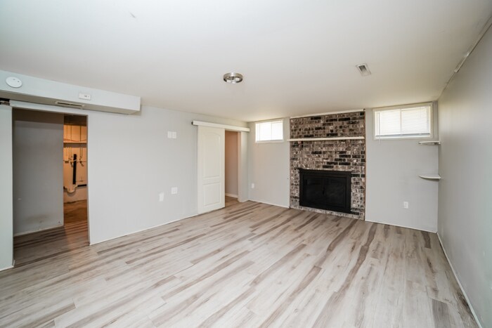 Building Photo - 1612 N Belvidere Ave