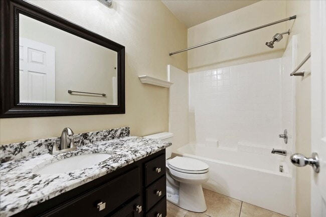 Building Photo - Comfort, Convenience & Community Amenities