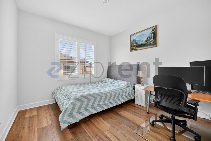 Building Photo - 12622 Stella Ln