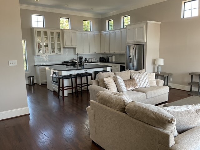 Building Photo - 5717 Winsome Ln