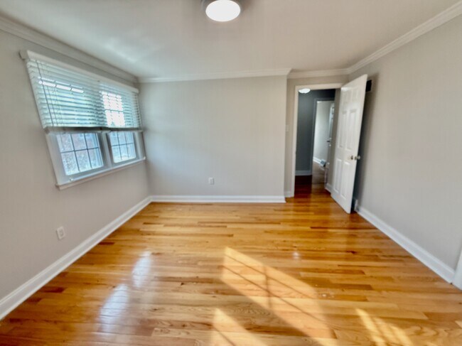 Building Photo - 3134 S 17th St