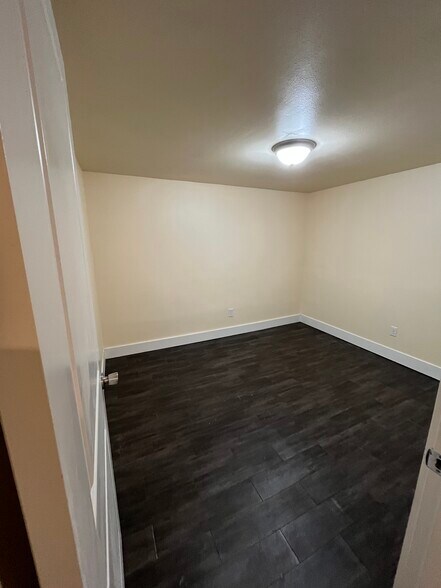 Building Photo - 5306 S Fletcher St