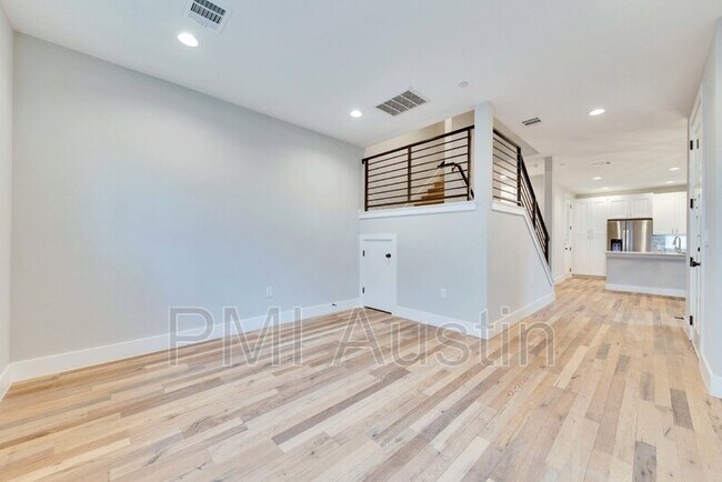 Building Photo - 6716 Mira Loma Ln