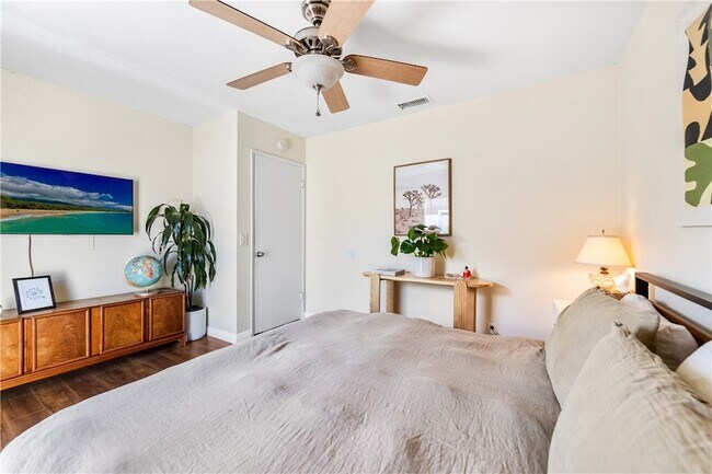 Building Photo - 5052 Audrey Dr