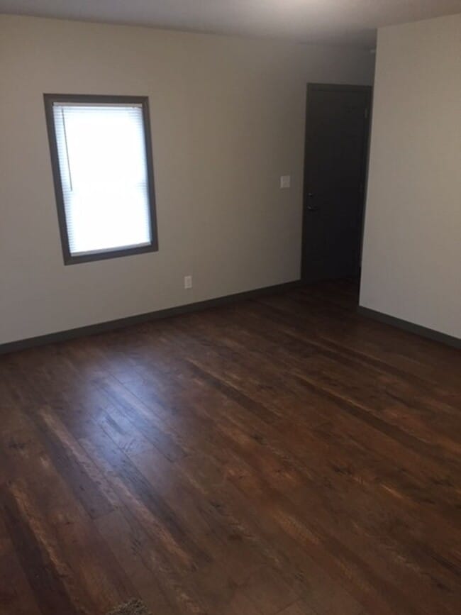 Building Photo - Fully Updated 3 Bedroom 1 Bath House for Rent