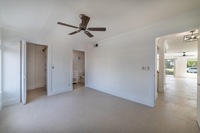 Building Photo - 815 Boynton Beach Blvd