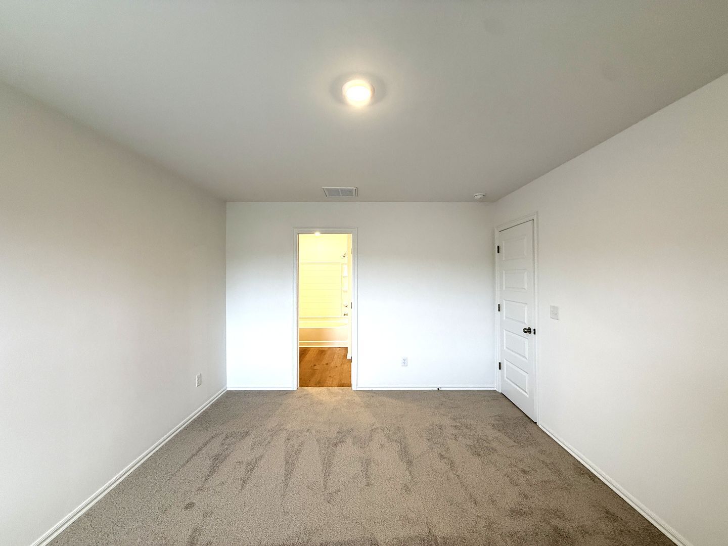 Building Photo - 3625 Blue Ave