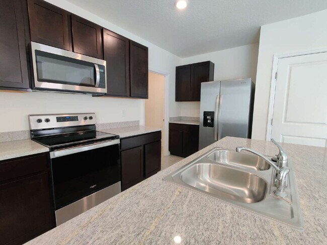 Building Photo - 34228 Jasper Stone Dr