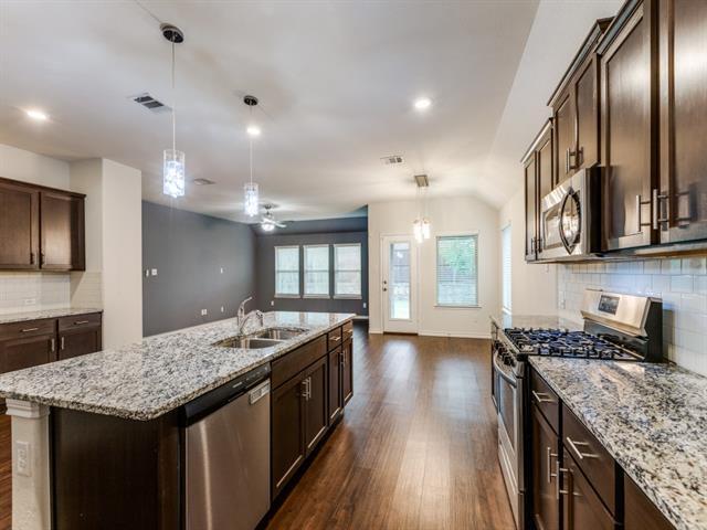 Building Photo - 1117 Berry St