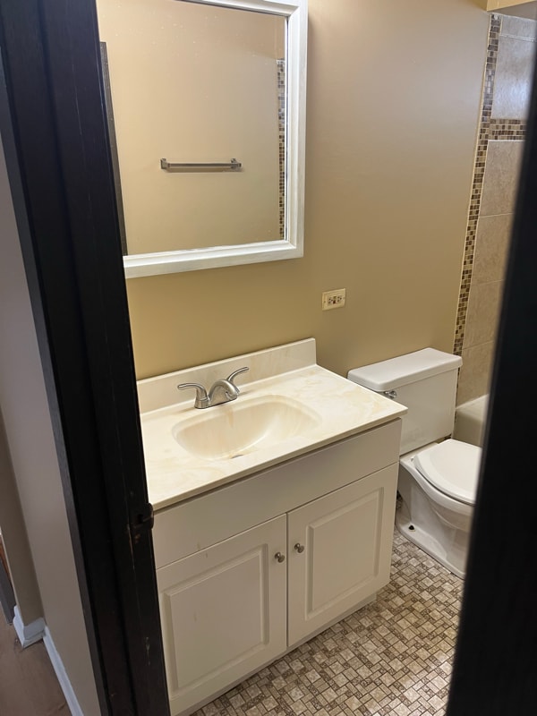 Building Photo - 7718 Wildwood Ct