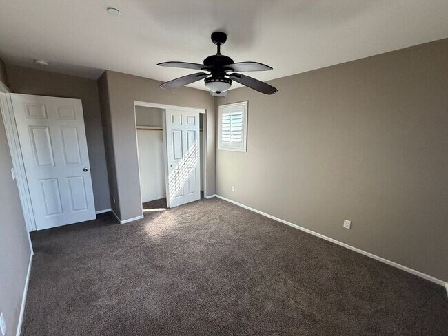 Building Photo - 27238 Avon Ln