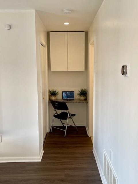 Building Photo - 190 Charles St