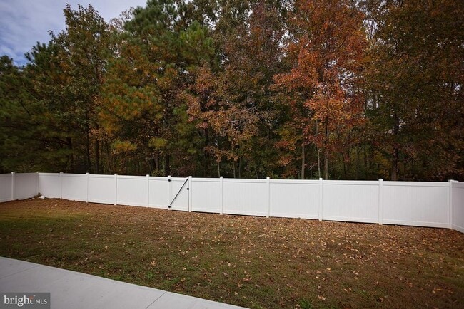 Building Photo - 327 Sydney Ln