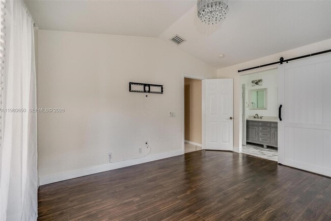 Building Photo - 1046 Golden Cane Dr