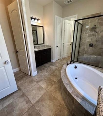 Building Photo - 526 Evergreen Dr