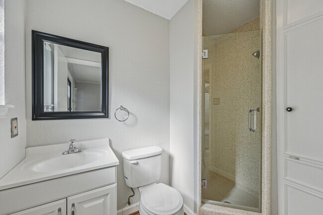 Building Photo - 1706 Cedar Creek Ct