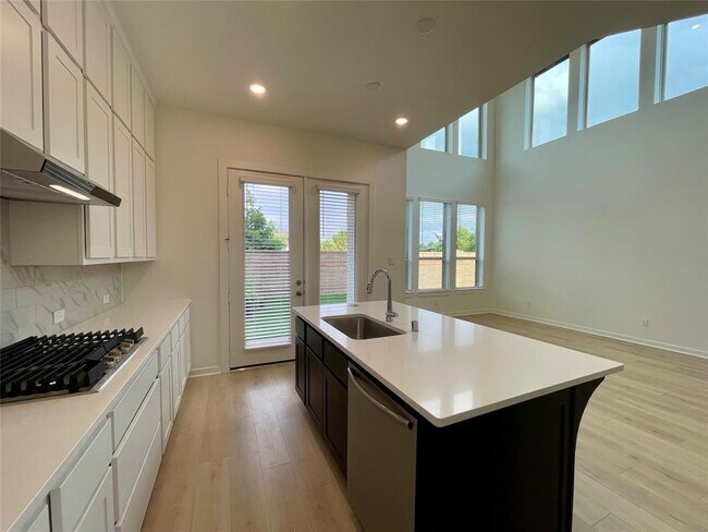 Building Photo - 16518 Amber Patina Ln
