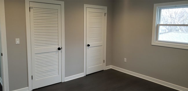 Building Photo - 5782 Hoylake Dr