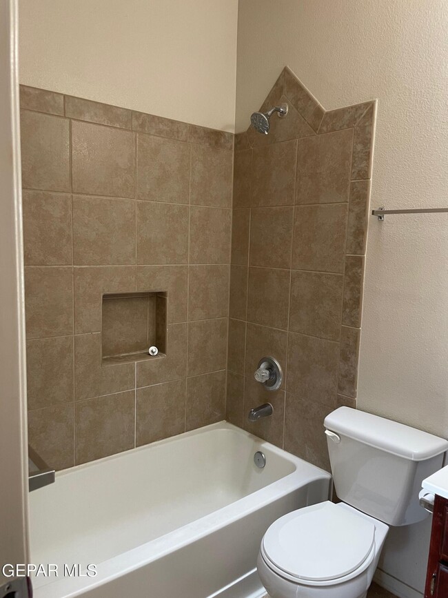 Building Photo - 11249 Duster Dr