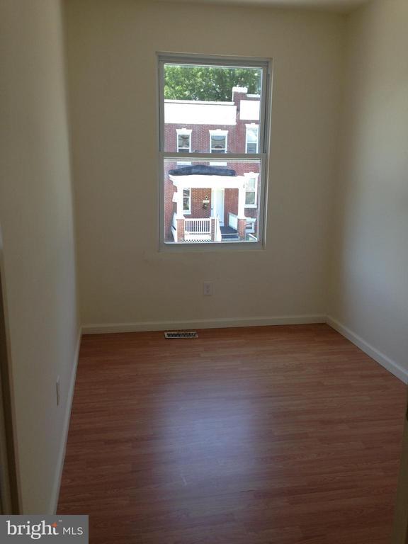 Building Photo - 621 Linnard St
