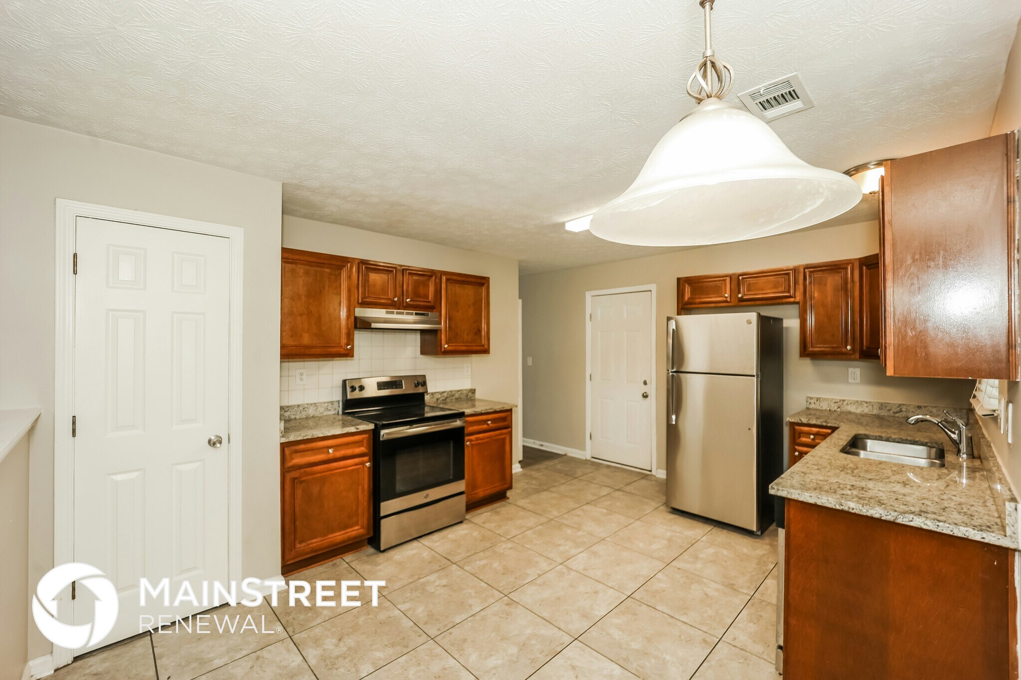 Building Photo - 1305 Sandybrook Ct