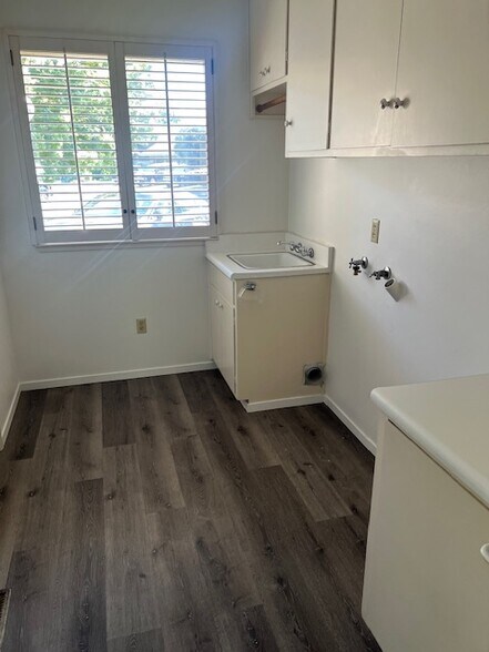 Building Photo - 3308 Chalfant Ct