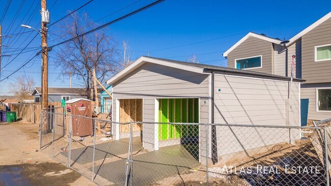 Building Photo - Brand New Home in North Denver