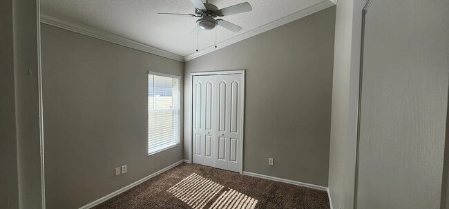 Building Photo - 14635 Keelford Way