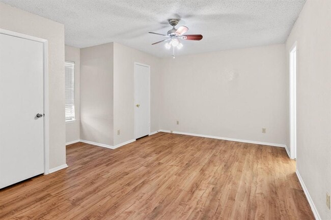 Building Photo - 818 Sirocco Dr