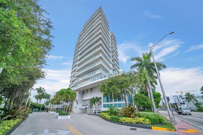 Building Photo - 6700 Indian Creek Dr