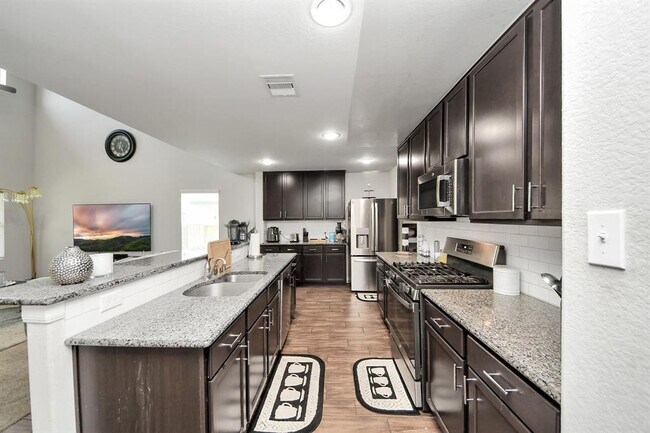 Building Photo - 2643 Ridgeback Dr